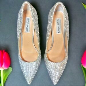 Steve Madden Daisie Crystal pumps size 8.5 M